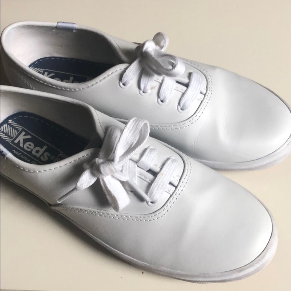 White keds